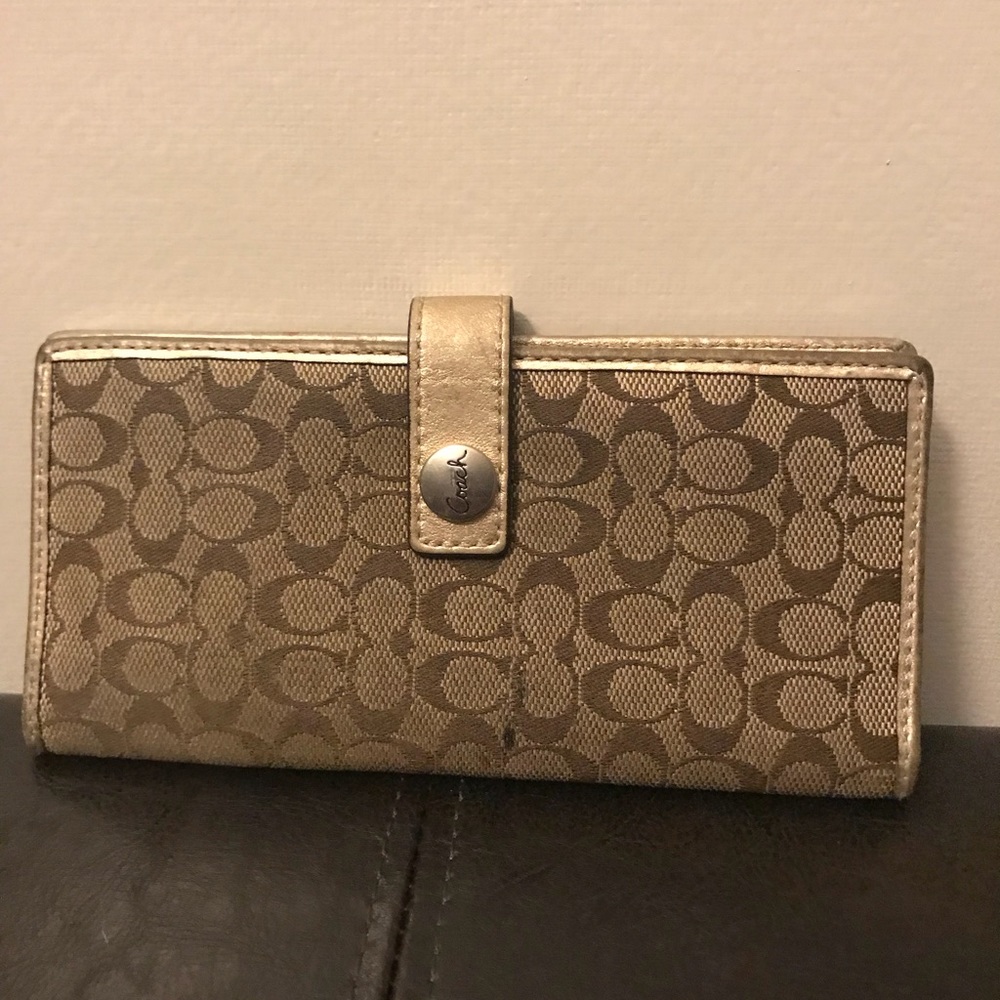 Coach wallet